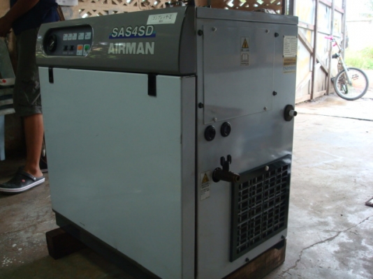 AIRMAN SAS4SD ปั๊มลมสกรู 5แรงมี AIR DRYER ในตัว