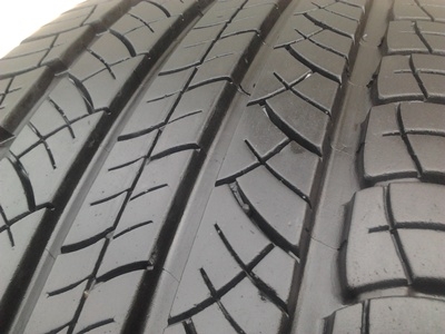 ขายยาง235/55/17 ปี 0211 MICHERLIN Tour HP   1  คู่