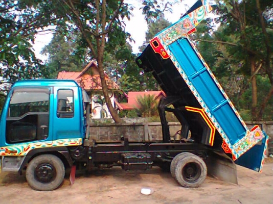 ขาย ISUZU Deca 195 เครื่องดีมาก ไม่มีเยิ้ม เพิ่งต่อไหม่ สภาพสวย   แคสซีสวย  รถประกอบนอก