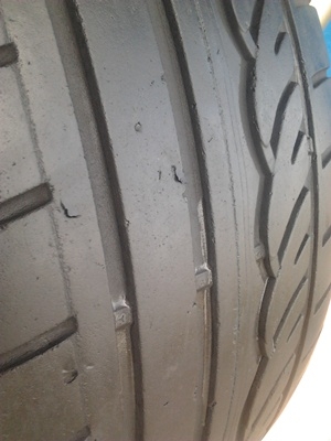 ขายยาง245/40/18 ปี 4609 DUNLOP SP  1  คู่