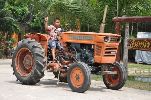 ขายรถไถ KUBOTA L24 แรง สภาพเดิมจากญี่ปุ่นยังไม่เคยใช้งานในไทย 68,000บาท เท่านั้น