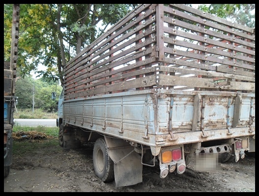 6 ล้อ FRR วางเครื่อง 120 แรง สภาพดี สวยๆ