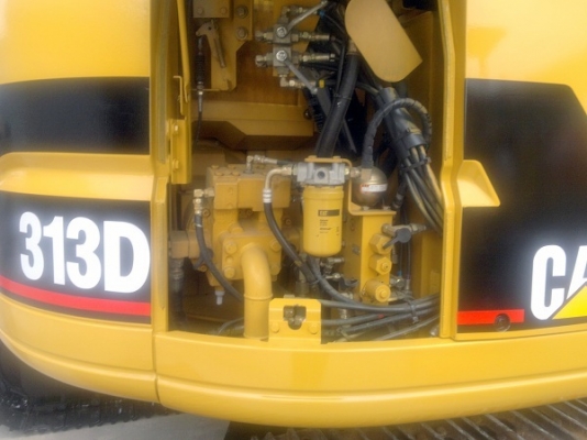 ให้เช่า รับเหมา แมคโฮพร้อมหัวกระแทก ใหม่แรงดี ประหยัดน้ำมัน