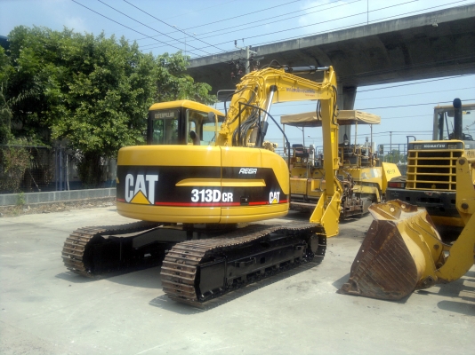 ให้เช่า รับเหมา แมคโฮพร้อมหัวกระแทก ใหม่แรงดี ประหยัดน้ำมัน