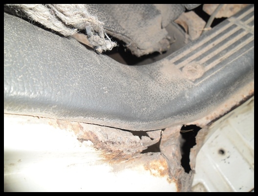 รถตู้หัวจรวด ปี96 สภาพดี ราคาถูกมาก รถตู้หัวจรวด ปี96 สภาพดี ราคาถูกมาก