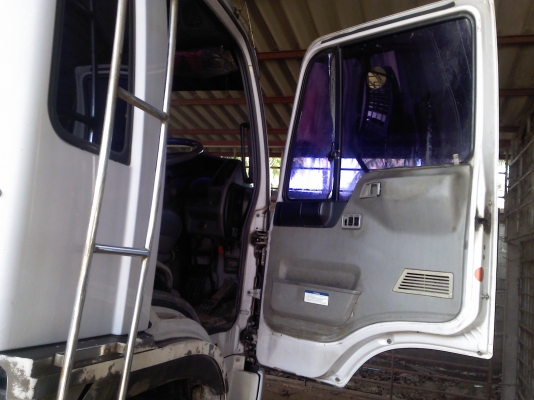 หัวลาก HINO FM2K K13D 260 แรง เดิมๆ 2เพลา12ม ปี46 หัวลาก HINO FM2K K13D 260 แรง เดิมๆ 2เพลา12ม ปี46