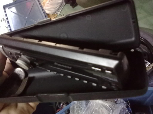 เครื่องเสียง  อไหล่รถ ถูกๆ หรือชอบอันไหนโทรมาครับ