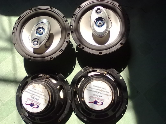 เครื่องเสียง  อไหล่รถ ถูกๆ หรือชอบอันไหนโทรมาครับ