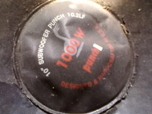 เครื่องเสียง  อไหล่รถ ถูกๆ หรือชอบอันไหนโทรมาครับ