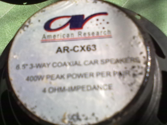 เครื่องเสียง  อไหล่รถ ถูกๆ หรือชอบอันไหนโทรมาครับ