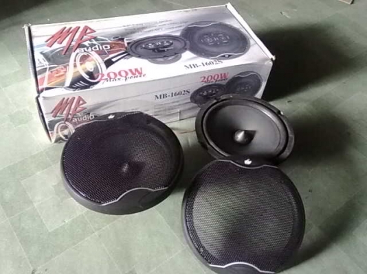 เครื่องเสียง  อไหล่รถ ถูกๆ หรือชอบอันไหนโทรมาครับ