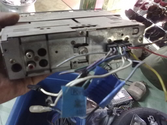 เครื่องเสียง  อไหล่รถ ถูกๆ หรือชอบอันไหนโทรมาครับ