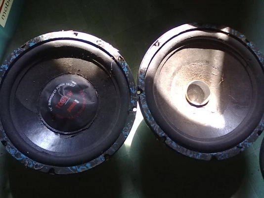 เครื่องเสียง  อไหล่รถ ถูกๆ หรือชอบอันไหนโทรมาครับ