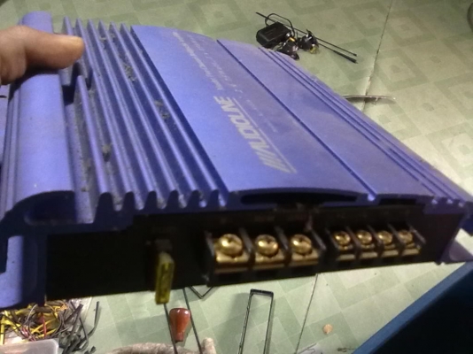 เครื่องเสียง  อไหล่รถ ถูกๆ หรือชอบอันไหนโทรมาครับ