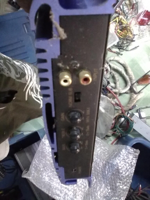 เครื่องเสียง  อไหล่รถ ถูกๆ หรือชอบอันไหนโทรมาครับ