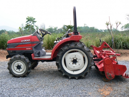 ขายรถไถรุ่นใหม่ มิตซูบิชิ 20 แรงม้า 4WD พวงมาลัยเพาเวอร์ ขายรถไถรุ่นใหม่ มิตซูบิชิ 20 แรงม้า 4WD พวงมาลัยเพาเวอร์