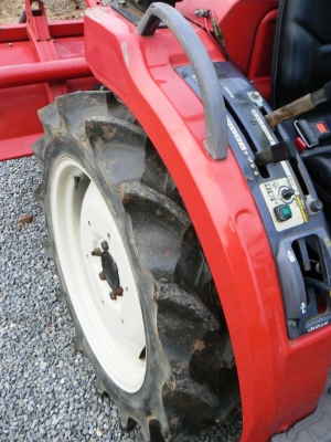 ขายรถไถรุ่นใหม่ มิตซูบิชิ 20 แรงม้า 4WD พวงมาลัยเพาเวอร์ ขายรถไถรุ่นใหม่ มิตซูบิชิ 20 แรงม้า 4WD พวงมาลัยเพาเวอร์