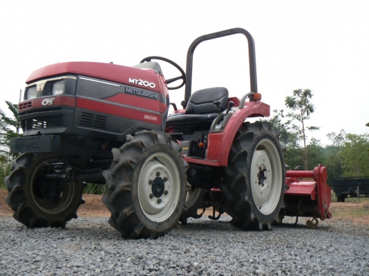 ขายรถไถรุ่นใหม่ มิตซูบิชิ 20 แรงม้า 4WD พวงมาลัยเพาเวอร์