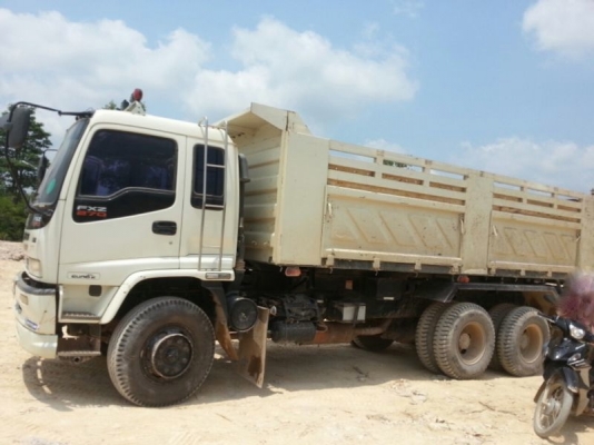 รถอิซูซุ 10 ล้อดั๊ม FXZ 270 แรงม้า ปี 47 ( มีขาย 2 คัน ) สนใจติดต่อ 081 - 6079515 รถอิซูซุ 10 ล้อดั๊ม FXZ 270 แรงม้า ปี 47 ( มีขาย 2 คัน ) สนใจติดต่อ 081 - 6079515