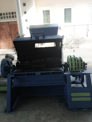 ขายเครื่องบดพลาสติกขนาดใหญ่บดได้ทั้งกรอบและpp