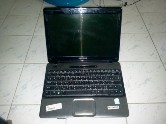 ขายNOTEBOOK....CPU PENTIAM(R)DEAL T2300 2.00GHZ / RAM3GB / VGA1GB / ความจุ80GB /BET ON TIME 3+HRS.มีกล้องในตัวต่อรองได้ครับ