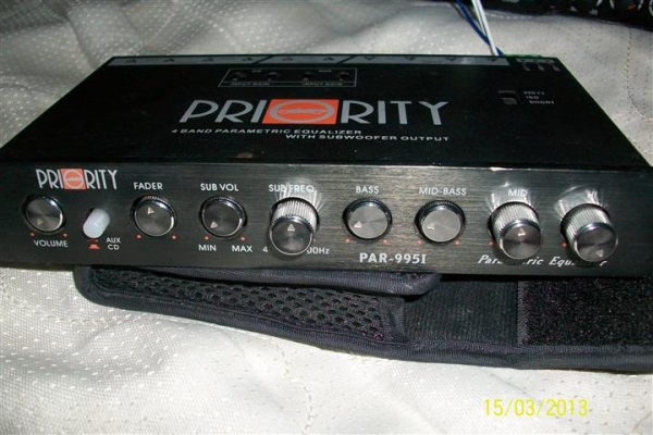 ปรี priority par-995i มีครอสซับในตัว ปรี priority par-995i มีครอสซับในตัว