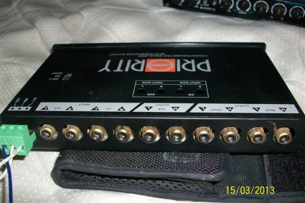 ปรี priority par-995i มีครอสซับในตัว ปรี priority par-995i มีครอสซับในตัว