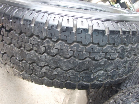 ขายยางรถกระบะ วีโก้ยกสูง (ปรับราคาเหลือ 2500)