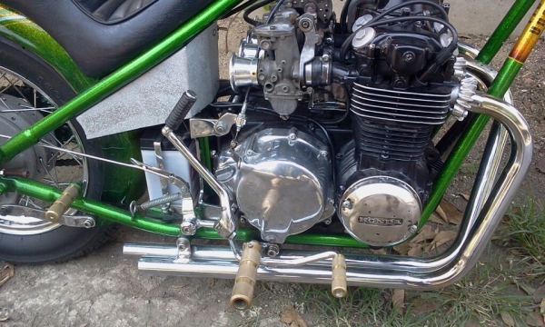 ขาย CB550 ทะเบียนแท้ (เลขตองสวยๆ) ขาย CB550 ทะเบียนแท้ (เลขตองสวยๆ)