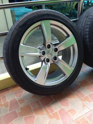 ขายล้อเดิม 370Z พร้อมยางติดรถขอบ 18