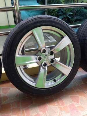 ขายล้อเดิม 370Z พร้อมยางติดรถขอบ 18