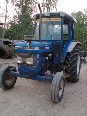 ขายรถไถ Ford 6610 เครื่องเทอร์โบว์ รถขึ้นท่าเรือมา3 ปี มีเล่มทะเบียนพร้อม มีตู้แอร์ มีอุปกรณ์ผาน7ยี่ฮ้อ CMT รถสภาพสวยมากเหมาะสำหลับเอาไปใช้ลากเครื่องโรยมันสัมปะหลั่งสำหลับลานมัน