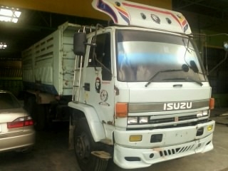 ขายรถสิบล้อ 210 เปลี่ยนเครื่อง 240 รถสวย  สภาพดี