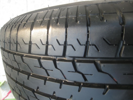 ขายล้อแม็ก nissan teana 16"x6.5" 5 รู 114 et40 +ยางปี 4112 (081-3747940)