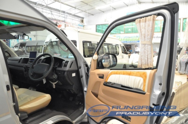 ขายด่วนรถตู้ TOYOTA/COMMUTER 2008พร้อมตกแต่งภายใน Style VIP