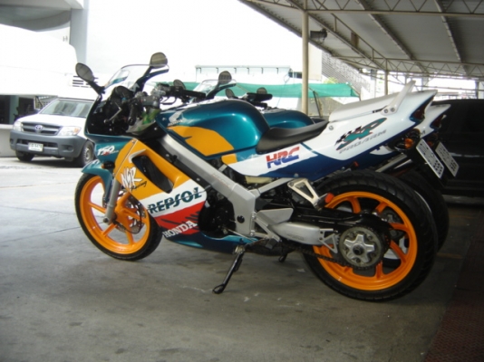 NSR 150 SP PROARM -ขายด่วน สภาพดีมาก สวยครับ  ราคา ต่อรอง กันได้ ครับ สนใจติดต่อ คุณ เจ โทร 0808051985 กทม สีลม ซอย 10