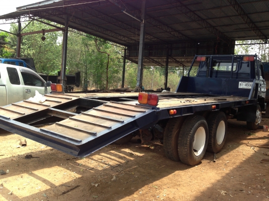 NISSAN UD 200 HP CW30 รถหางปลาสิบล้อ 2 เพลา เครื่องแน่นดีไม่มีเยิ้ม ใช้ลาก PC 200 ได้เลยครับ หัวเก๋งสวยมากไม่มีผุกร่อนภายในสวยครบ พวงมาลัยเพาเวอร์ เบรคทริ๊ปฟี้ครบครัน คัชซีใหญ่สวยไม่มีดาม ยางดี 70\% พร้อมลากพร้อมบรรทุกได้เลย เอกสารทะเบียนเต็มพร้อมโอน ราคาต