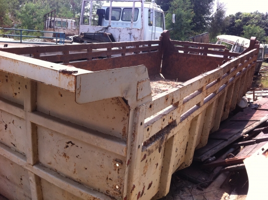 ขายกระบะท้องเรือ ตามสภาพ ยกลงจาก HINO 227 ขนาดช่วงคัสซี 87 กว้าง 2.40 ยาว 5.80 ขายกระบะท้องเรือ ตามสภาพ ยกลงจาก HINO 227 ขนาดช่วงคัสซี 87 กว้าง 2.40 ยาว 5.80