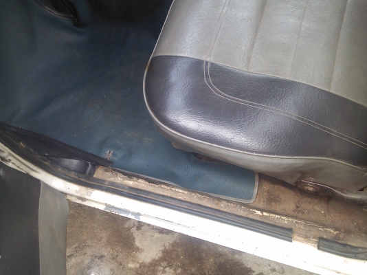 ขาย มาสด้า 1000 เกียร์คอ 4 ขอ แท้ต่อรองได้ครับรับได้ปล่อย