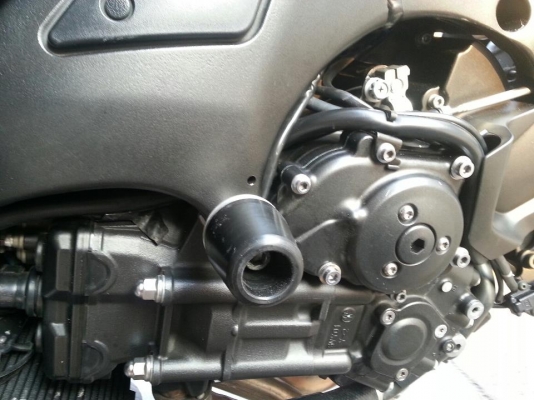 yamaha fz1 2007  พร้อมทะเบียน Canada Spec. รถเนียนสวยม๊วกตัวจิง  รถไมล์ 22,xxx -