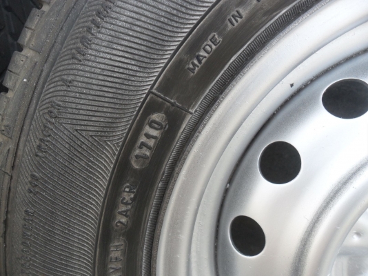 ล้อกะทะ 13นิ้ว 4รู100 + ยาง พร้อมวิ่ง 4 ล้อ