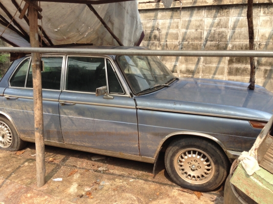 ซากขายถูกBmw2000 ซากขายถูกBmw2000