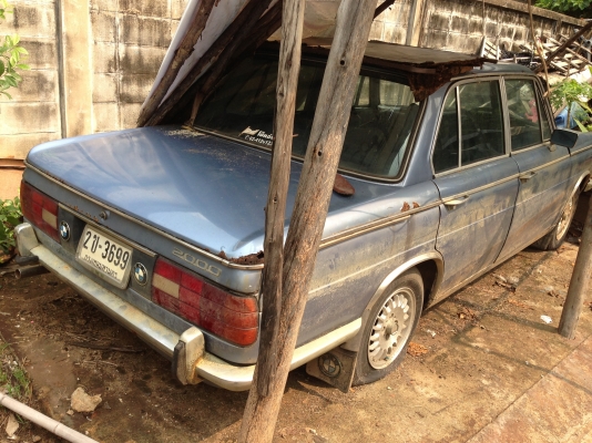 ซากขายถูกBmw2000 ซากขายถูกBmw2000