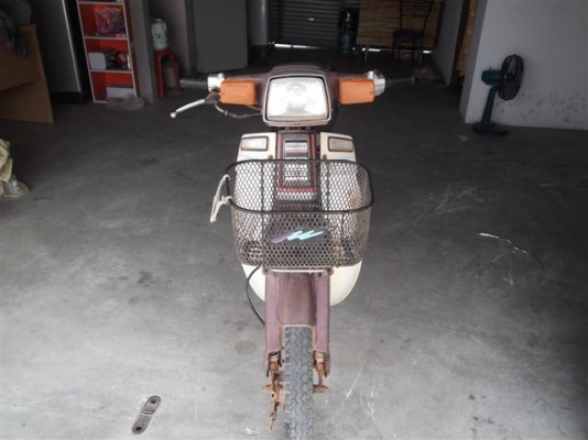 ขาย C700 มีเล่มทะเบียนสภาพแห้งๆเดิมๆ (จัดส่งต่างจังหวัดได้ครับ)