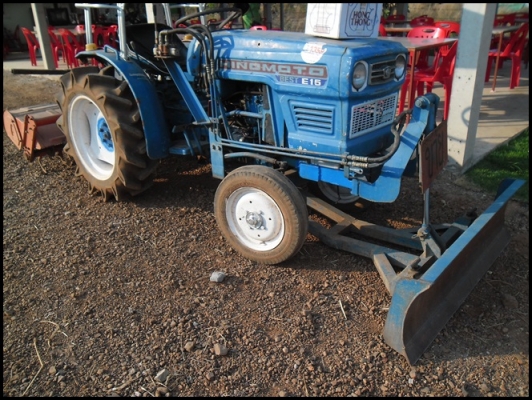 รถไถ E15 สภาพดี สวยๆ