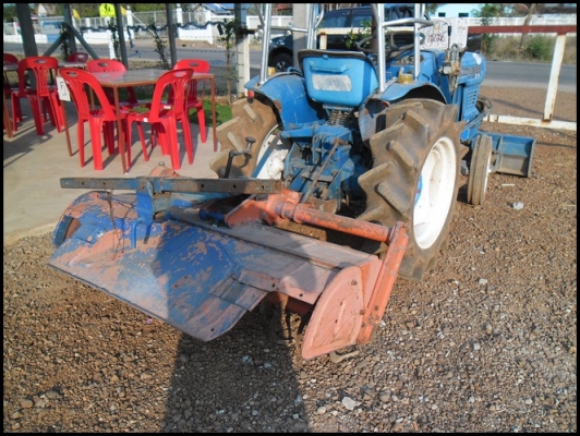 รถไถ E15 สภาพดี สวยๆ