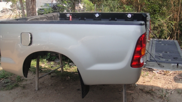 ฝากขาย กระบะวีโก้สวยๆพร้อมไฟท้าย แม๊กไลเนอร์ใหม่ กันชนท้ายวีโก้พร้อมขาจับ แม๊กวีโก้พร้อมยางสวยๆๆ