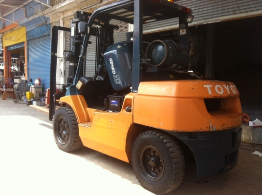 ขายฟอร์คลิฟต์ TOYOTA 7FG35 SIDE SHIP งายาว 2 M รถหนัก 6 ton !! ขอบคุณผู้ประสงค์ไม่ออกนาม กทม ขายฟอร์คลิฟต์ TOYOTA 7FG35 SIDE SHIP งายาว 2 M รถหนัก 6 ton !! ขอบคุณผู้ประสงค์ไม่ออกนาม กทม