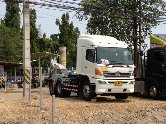 HINO MEGA 380 hp หัวลาก สภาพสวยพร้อมใช้