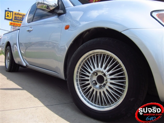 TOYOTA TRITON 2.5 CAB สีเงิน ปี 2007 เกียร์ธรรมดา ดาวน์ 25,000 บาท TOYOTA TRITON 2.5 CAB สีเงิน ปี 2007 เกียร์ธรรมดา ดาวน์ 25,000 บาท